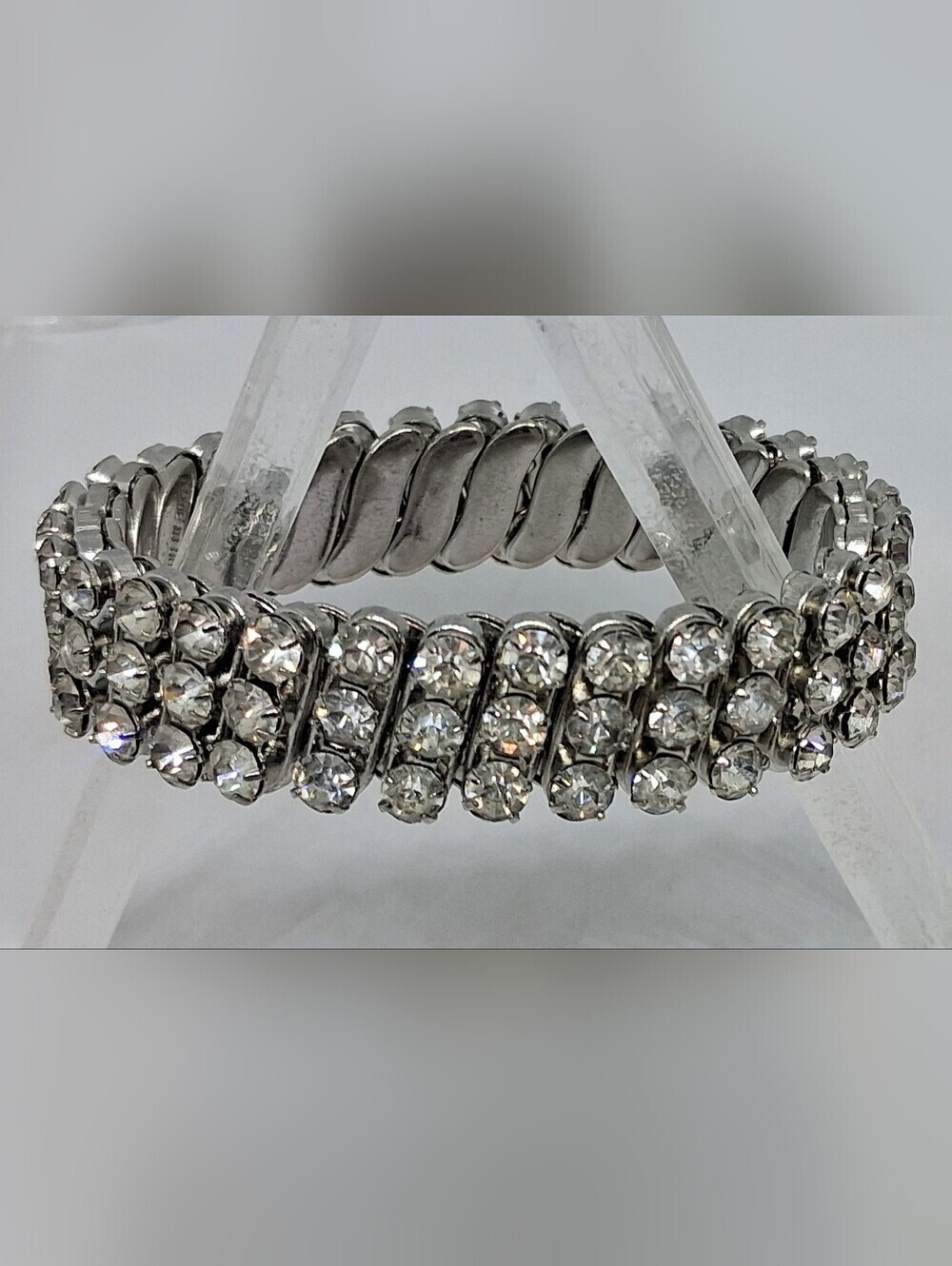 * Vintage Hong Kong Expanding Rhinestones Stretch Bracelet